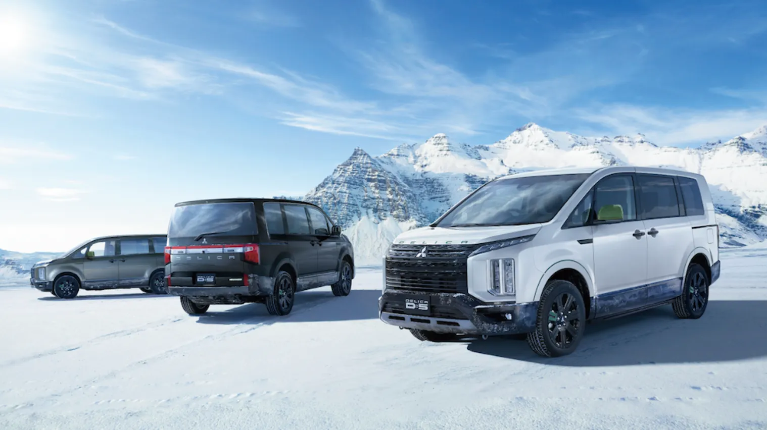 Mitsubishi Delica D:5 in snow — reference image
